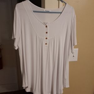 NWOT Esenchel Ladies Tunic